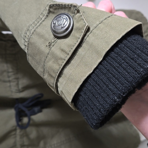 13) Vexy 2-in-1 Coat - Picture 5 of 16